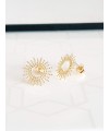 Boucles d'oreilles "soleil" en plaqué or, avec poussettes