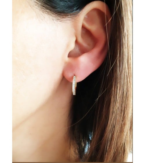 Boucles d'oreilles créoles en plaqué or et oxydes de zirconium micro sertis