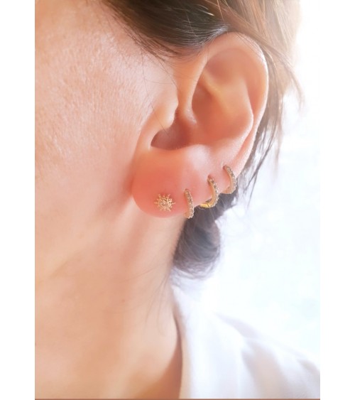 Boucles d'oreilles "soleil" en plaqué or avec oxyde de zirconium en son centre