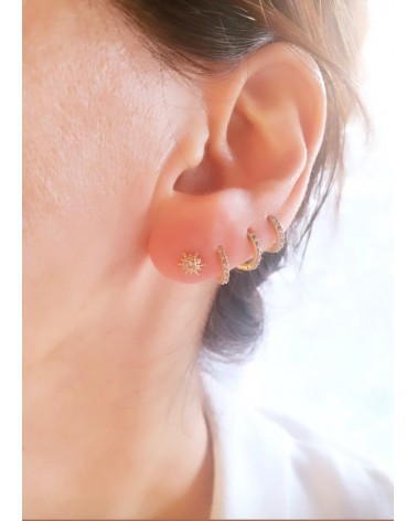 Boucles d'oreilles "soleil" en plaqué or avec oxyde de zirconium en son centre