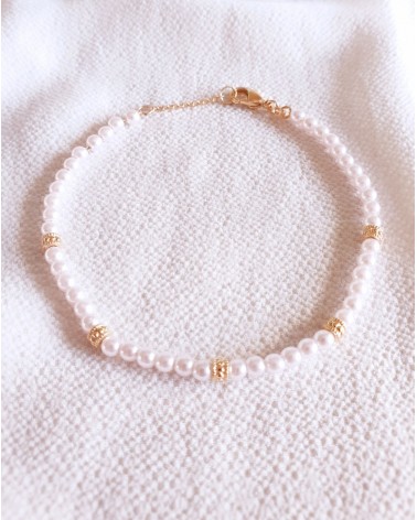 Bracelet en plaqué or et perles blanches