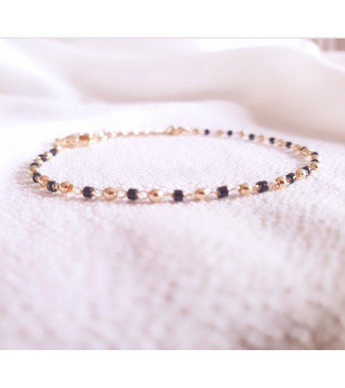 Bracelet en plaqué or avec petites boules intercalées avec des petites perles de verre
