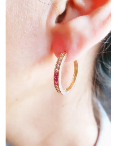 Boucles d'oreilles créoles en plaqué or et oxyde de zirconium rose