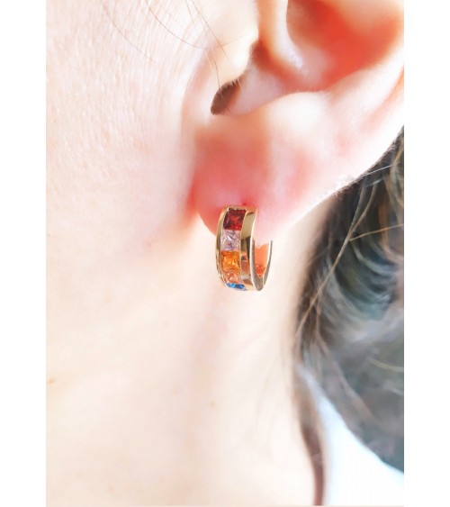Boucles d'oreilles créoles en plaqué or avec oxyde de zirconium multicolore