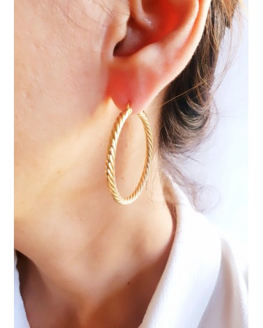 Boucles d'oreilles créoles en plaqué or torsadées