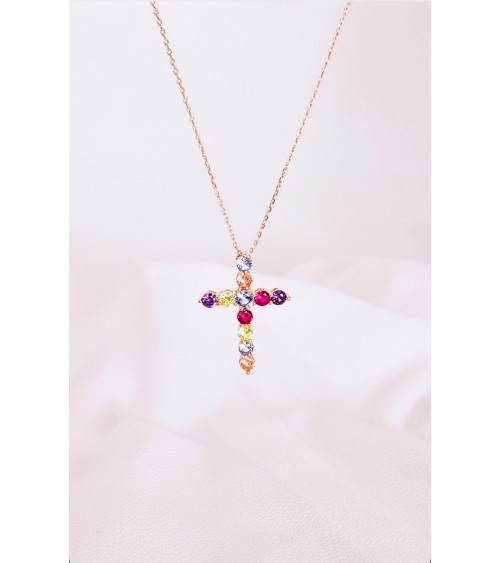 Pendentif "croix" en plaqué or et oxydes de zirconium multicolores, avec sa chaine