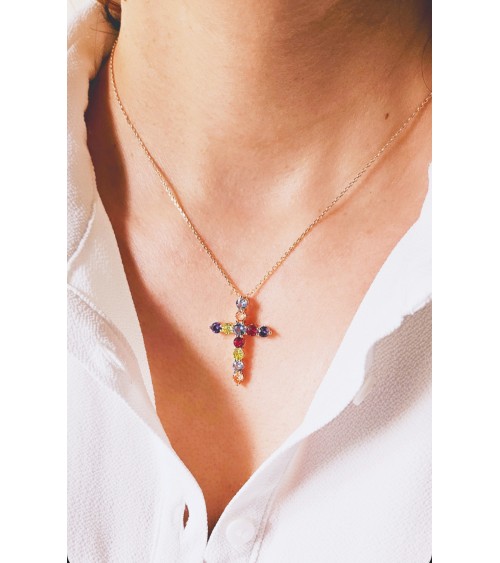 Pendentif "croix" en plaqué or et oxydes de zirconium multicolores, avec sa chaine