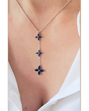 Collier en argent 925/1000ème rhodié en forme Y avec trio de fleurs bleu saphir