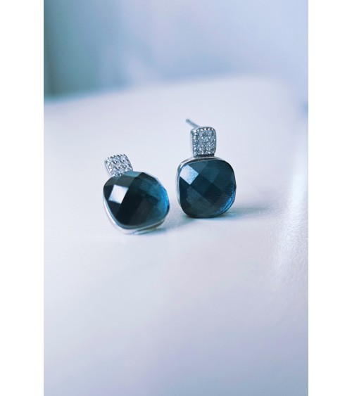 Boucles d'oreilles en argent 925/1000ème rhodié avec pierre carré en verre blue London et oxyde de zirconium