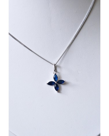 Pendentif seul "fleur" en argent 925/1000 rhodié et verre couleur bleu saphir