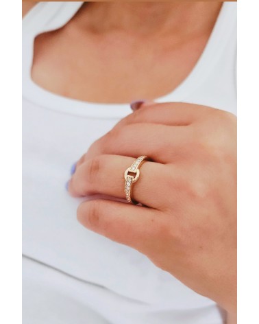 Bague en plaqué or motif boucle de ceinture et oxydes de zirconium blancs