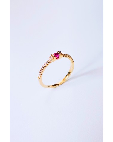 Bague en plaqué or et pierre de synthèse couleur fuchsia