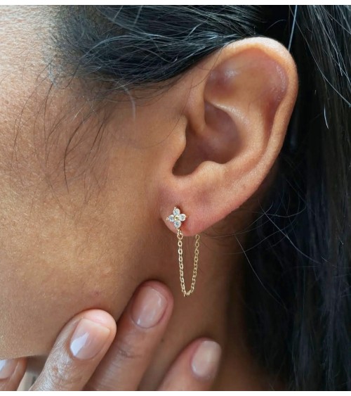 Boucles d'oreilles en plaqué or pendantes avec fleur en oxyde de zirconium