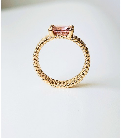 Bague triple rangée torsadées en plaqué or avec rectangle smoky rose