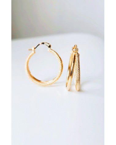Boucles d'oreilles créoles à deux anneaux lisses et striés