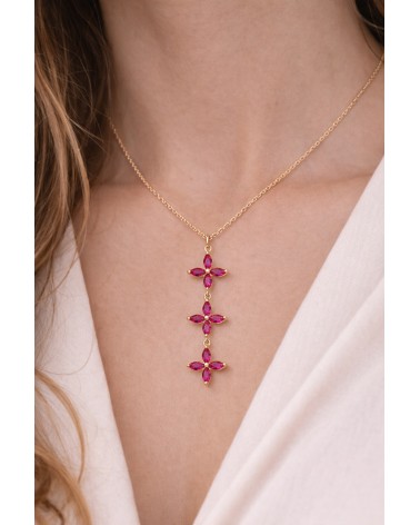 Collier en plaqué or et trio de fleurs en verre couleur fuchsia