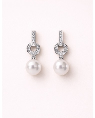 Boucles d'oreilles en argent 925/1000 rhodié avec anneau serti d'oxydes de zirconium  et perle synthétique