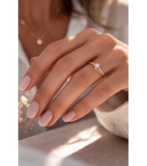 Bague solitaire double rangs lisses en plaqué or et un rang avec oxydes de zirconium