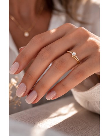 Bague solitaire double rangs lisses en plaqué or et un rang avec oxydes de zirconium