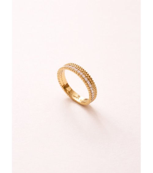 Bague anneau en plaqué or avec un rang d'oxydes de zirconium, les autres rangs boules