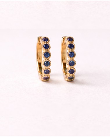 Mini créoles en plaqué or serties d'oxydes de zirconium teintés bleu marine