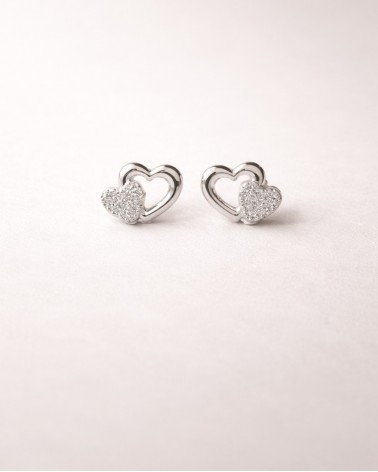 Boucles d'oreilles en argent 925/1000 rhodié, double cœur dont l'un est serti d'oxydes de zirconium