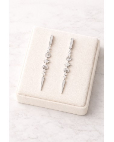 Boucles d'oreilles pendantes en argent 925/1000 rhodié avec motifs étoile, lune, et pointe en oxydes de zirconium
