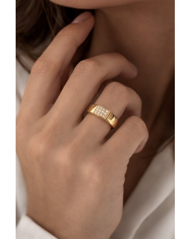 Bague anneau large avec un carré en oxydes de zirconium