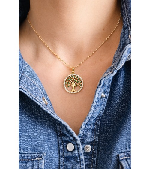 Collier "arbre de vie" en plaqué or entouré d'oxydes de zirconium blancs avec sur ses branches des oxydes de zirconium verts
