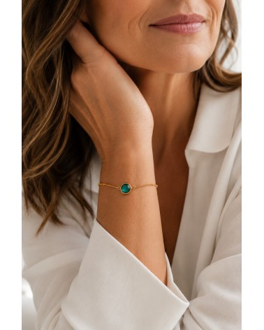 Bracelet chaîne plaqué or 3 microns & verre de couleur verte – Élégance intemporelle