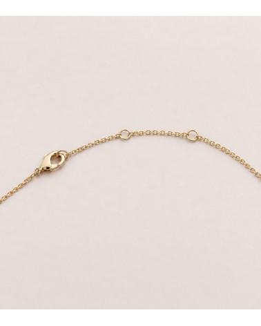 Collier amande en plaqué or, verre couleur rubis et oxydes de zirconium