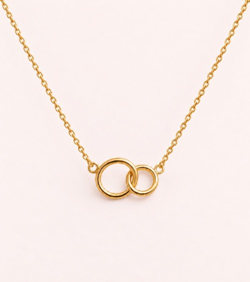 Collier plaqué or deux anneaux entrelacés