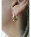 Boucles d'oreilles créoles à trois anneaux, deux lisses, le troisième strié en diamètre 17mm
