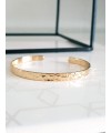 Bracelet ouvert en plaqué or martelé