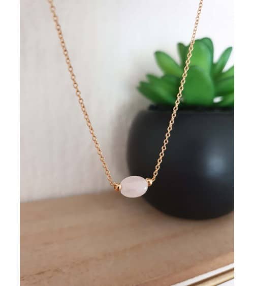 Collier en plaqué or et quartz rose ovale